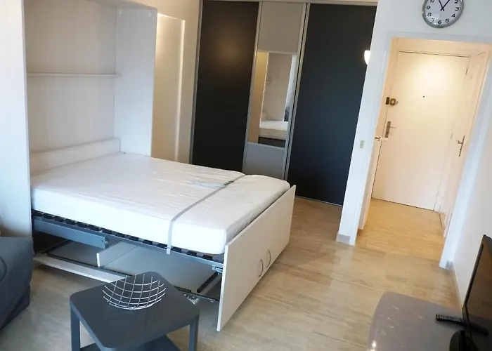 Spacious In The Center Of Terrace Easy Walk To The Croisette And Palais - 1923 * Cannes